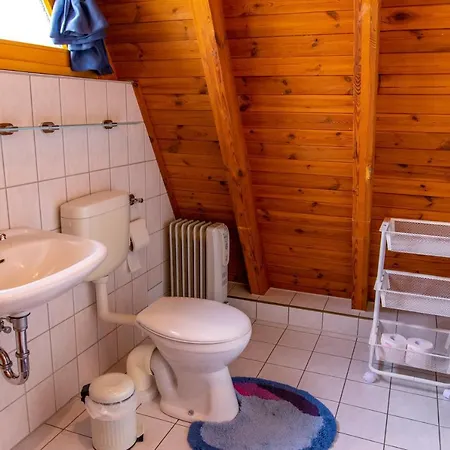 Finnhuetten In Freest